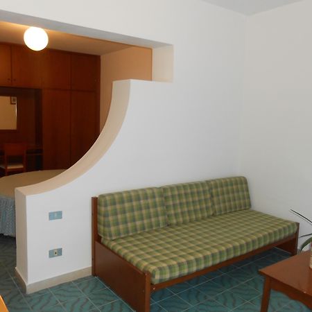 Hotel Vittoria Porto Santo Stefano  Bagian luar foto