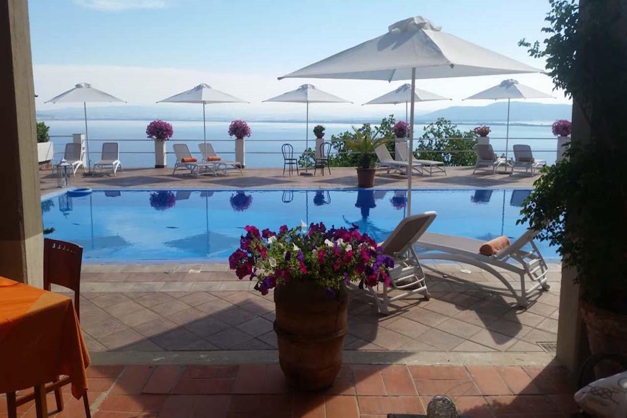 Hotel Vittoria Porto Santo Stefano  Bagian luar foto