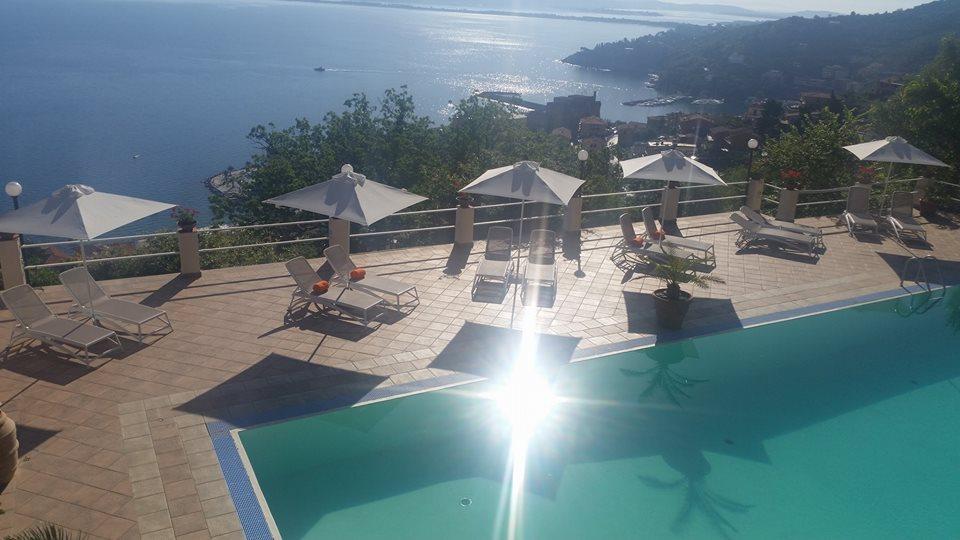 Hotel Vittoria Porto Santo Stefano  Bagian luar foto