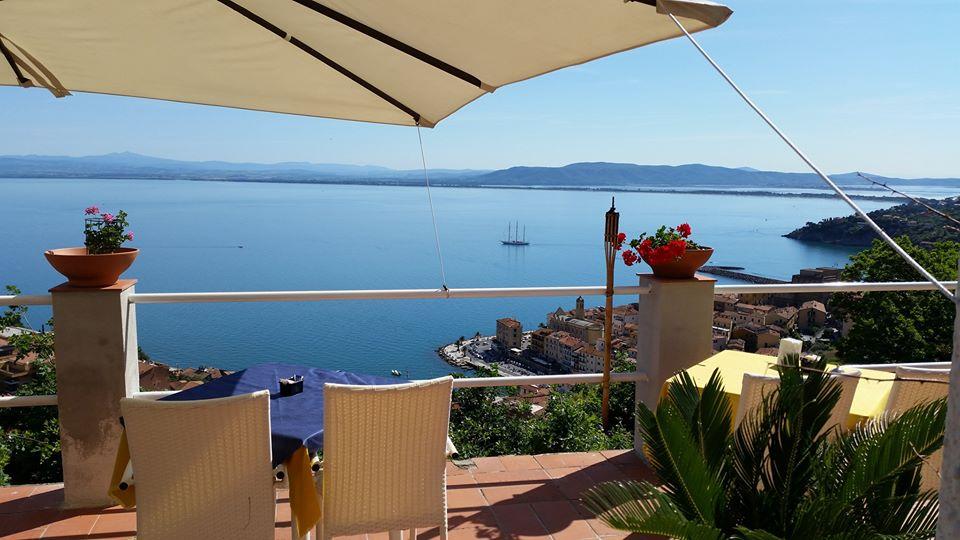 Hotel Vittoria Porto Santo Stefano  Bagian luar foto